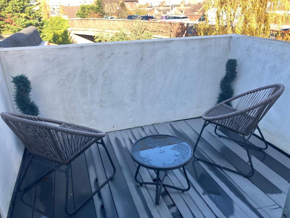 Stylish 1 Bed Flat With Private Terrace In Wimbledon - 3 The Queens London Exteriör bild